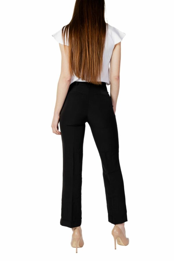 Guess Pantaloni Donna - immagine 2