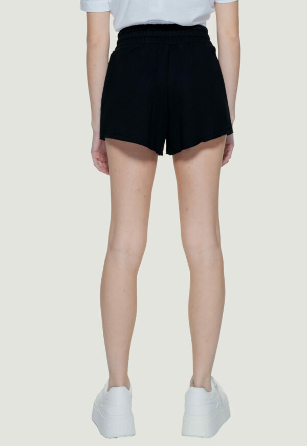 Guess Shorts Donna - immagine 2